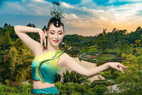 糜芷容斩获商店镇舞出精彩演员，临走之前