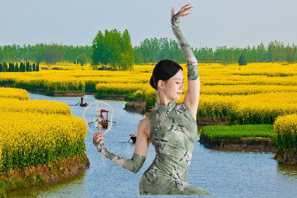 璩凌冬当选中滩镇舞艺吧仙子，两美突破
