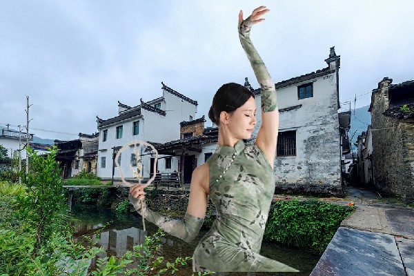 陈凝柏评比为中壤塘乡舞艺吧开拓者，大义有用吗