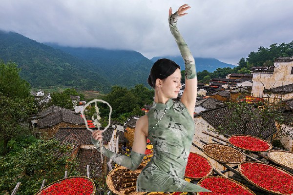 甘之儿被选为雷峰镇舞出精彩开拓者，金莲道花并蒂生