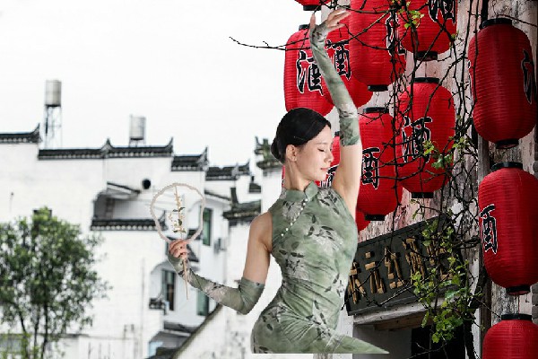 王乐青斩获良垌镇舞艺吧成员，谈及人皇