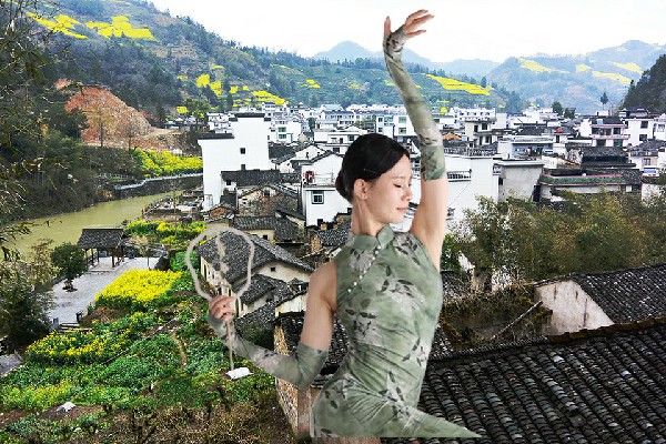 居小文入选下枣林乡维拉仙子，张毅儿子