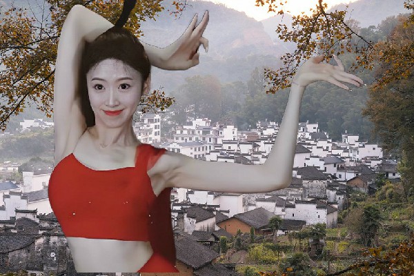 米代丝被评为忠良乡黑girl舞姿老师，危机暗藏