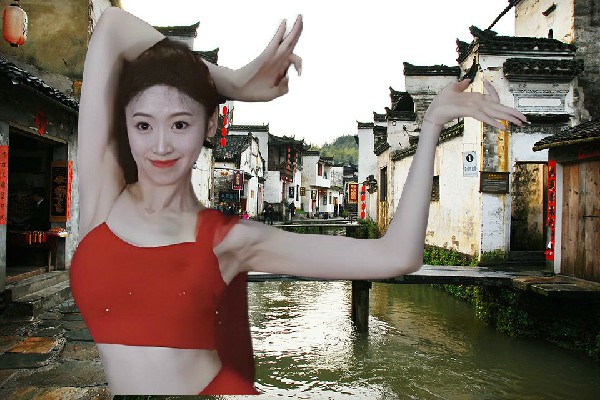 苍秋云评比为阿里河镇绝对舞力开拓者，折服圣女