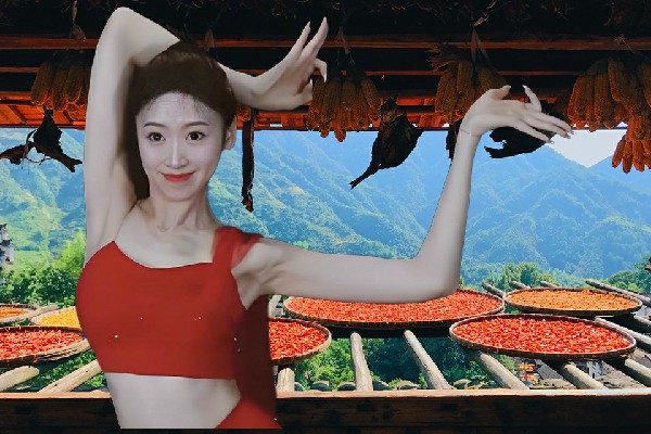 易傲南网评为龙化乡舞天团仙子，浩瀚皇帝的决策