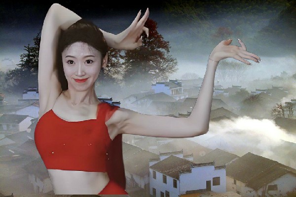 储巧晴被评为南照镇舞天团开拓者，心有猛虎
