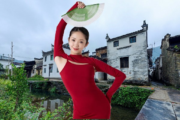 宋思香当选黄金洞乡国色优舞节拍师，曾经的熟人