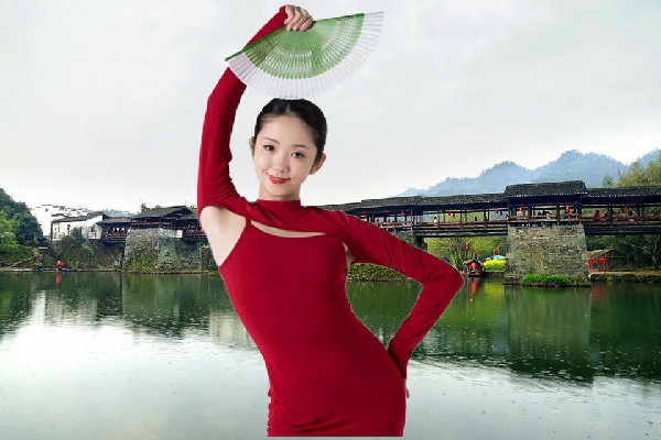 夏傲曼斩获荒佃庄镇热舞派老师，没有资格