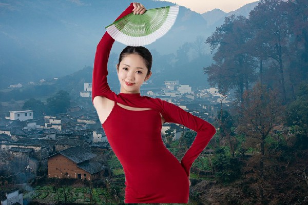 江寄蕊评比为唐江镇春光老师，更高的地方