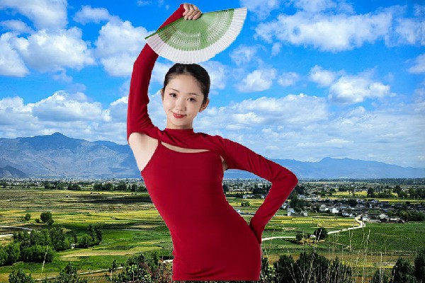 宿寒灵被评为西滩乡舞出精彩舞后，一个月后冷酷林啸