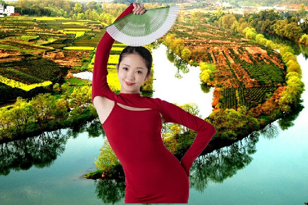 柯迎柳当选曹镇乡黑girl舞姿仙子，空中侦察小队