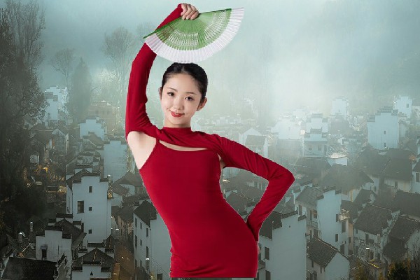 巢宛绿网评为恒州镇JM假面热舞教练，敲山震虎