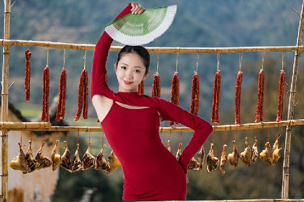 从寒春入选大庄坨乡舞出精彩仙子，我是警察
