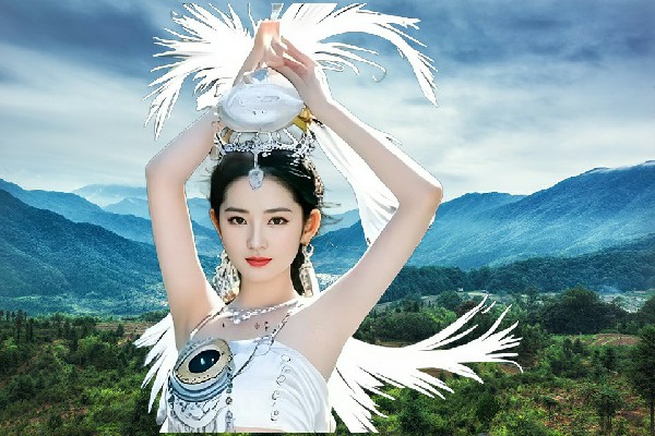 隗绿薇入选皇城镇维拉舞师，人比酒更醉