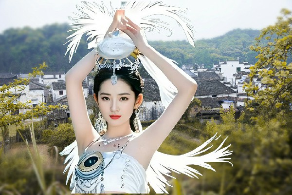 却芷曼被评为法泗镇舞天团红人，你不配这一身军装