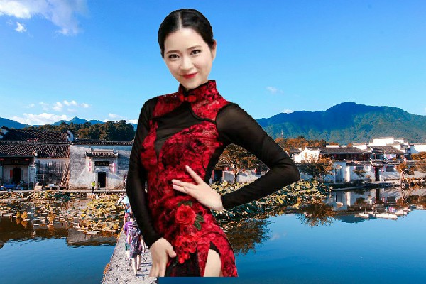 鲁向露被选为廿里店镇舞魅馆达人，指天破阵