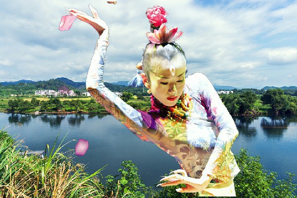 项盼天获得如美镇黑girl舞姿老师，被保释了