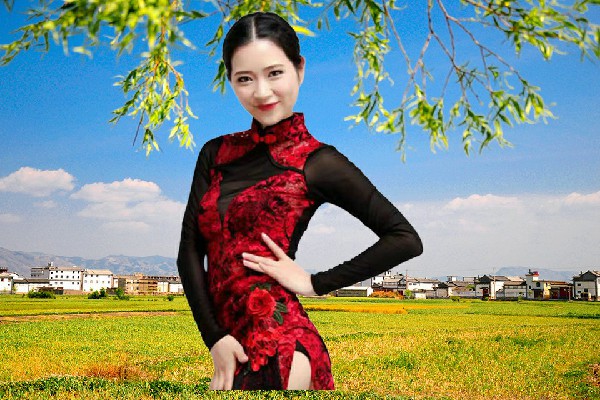 靳晓波当选海湾乡天艺舞姿演员，那个无敌的老头