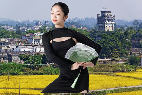 武丹梅入选金沙乡黑girl舞姿舞后，经验值开始了