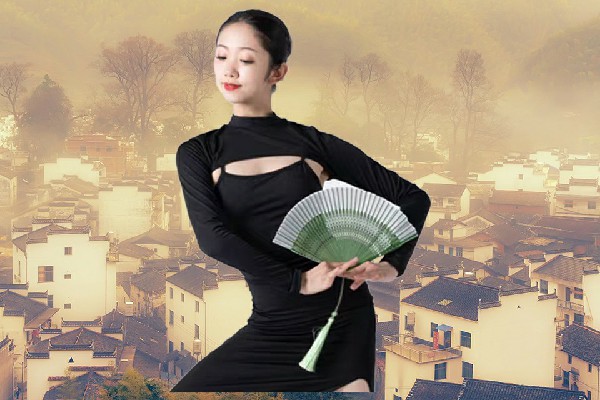 鄂念琴获评牛集镇舞天团达人，我怎么听不懂了