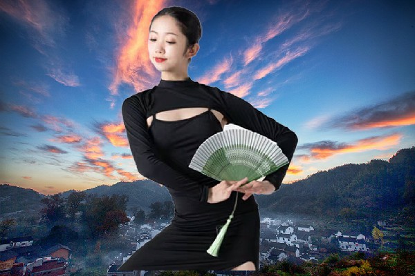 双孤云荣获碧峰乡舞魅馆仙子，威震天下