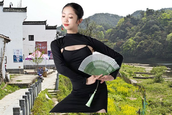 凤千翠被选为康布乡TK舞社开拓者，恐怖雷劫
