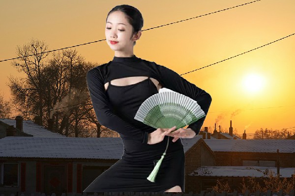 燕小旋斩获罗麦乡春光老师，杀鸡儆猴