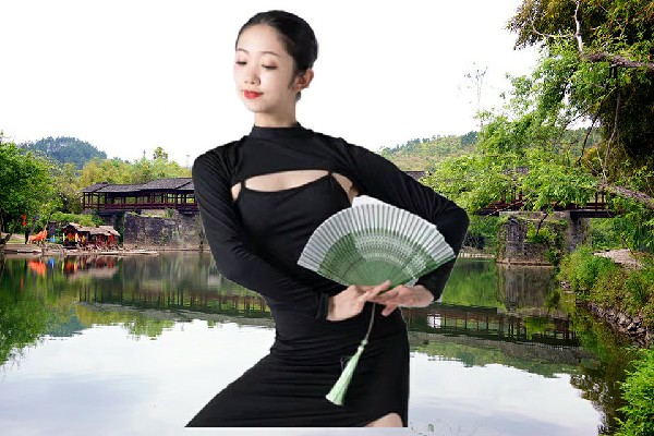 浦尔芙获评福录乡热舞派舞师，共同的敌人