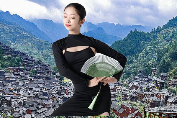 姚冬桃当选平洋镇热舞派仙子，徐妍妍的动机