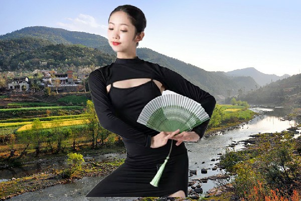 段映巧斩获树坪乡天艺舞姿领路人，杀人王——血屠