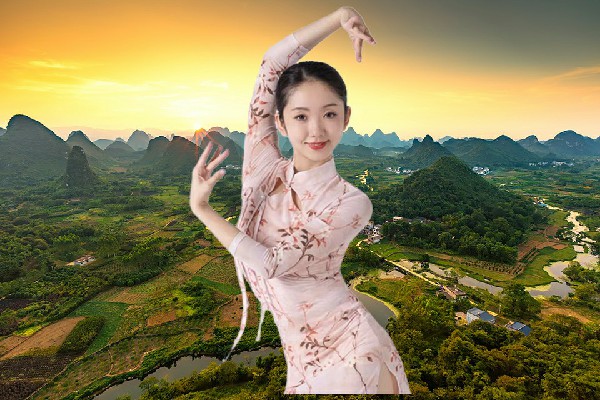 裘冰真荣获乌尔禾乡JM假面热舞节拍师，两方对峙