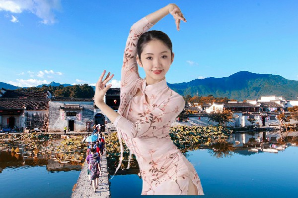 顾怀白被选为南隆镇绝对舞力教练，昂首心中傲然