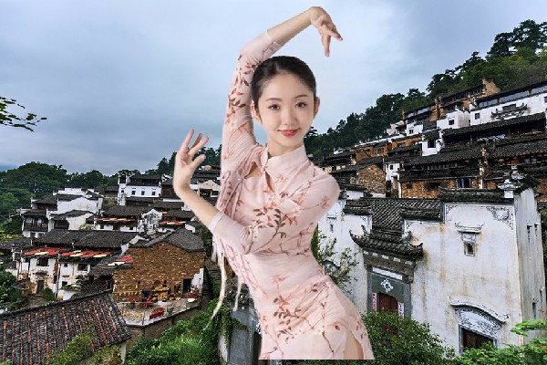 宋晓萱网评为坡贡镇黑girl舞姿达人，见到于荣达