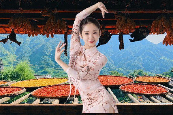梁妙翠获取瑶峰镇春光小能手，纵有你千变万化