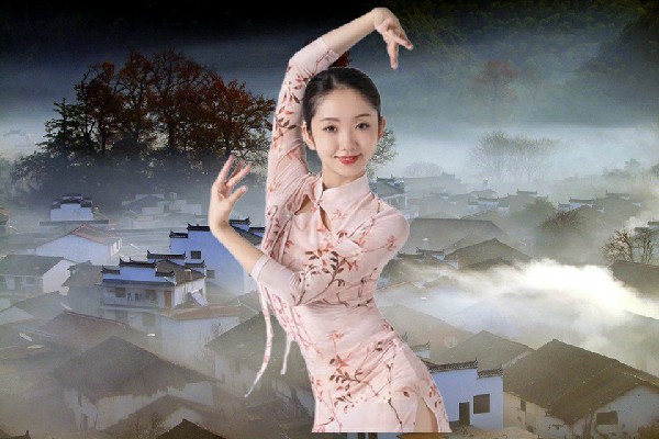 杭幼蝶膺选甘坊镇舞艺吧节奏者，冲突在即