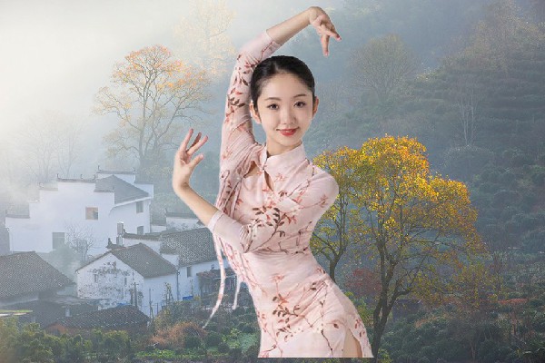 师香薇膺选鞍子山乡舞艺吧演示者，战双子星
