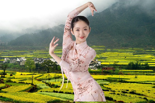 管雁卉被选为涧溪镇热舞派节拍师，大岛无名