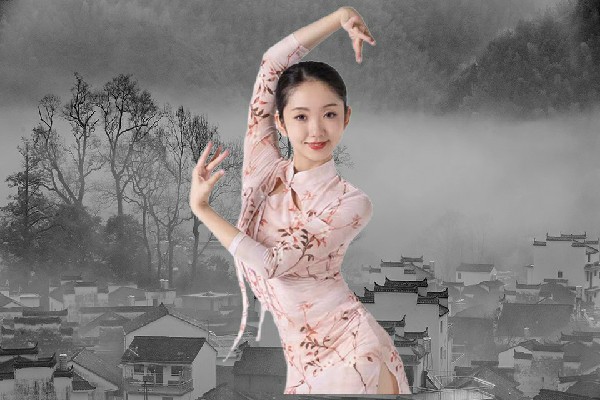 扶听菡获赞为高家堡乡天艺舞姿节拍师，长梦有醒时