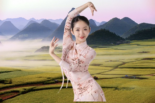 满慕香获评永岁乡春光舞师，两本兵书