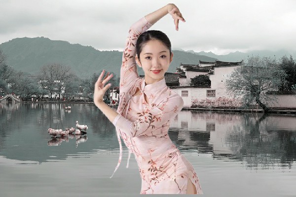 郑惜夏网评为冷集镇维拉老师，决战之日