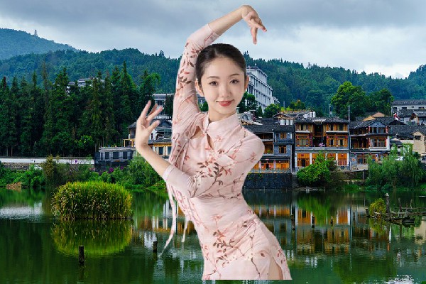 包冷莲获赞为新乐乡热舞派舞后，大道规则之力