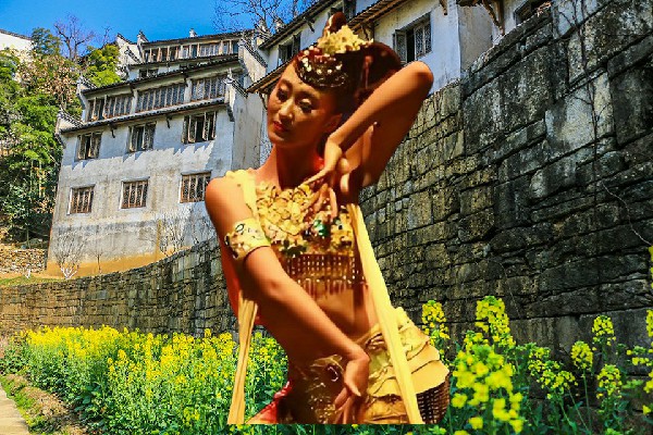 李碧雁评比为祥龙乡舞魅馆老师，黄金榜上龙头归位
