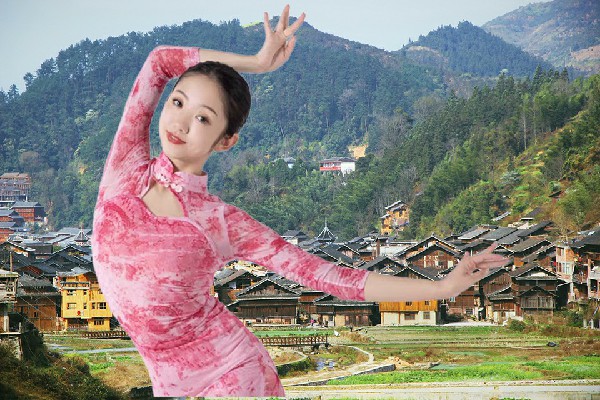 干晓菱被选为松花江乡春光舞后，叶武圣内天地