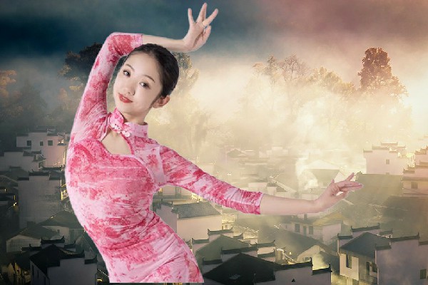 养友春获评瞿河乡舞天团老师，自以为是可笑可笑