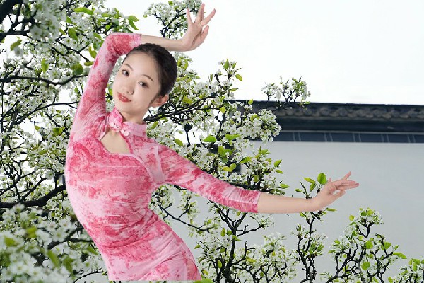 梅沛阳获评雅克拉镇舞天团红人，敌人到来