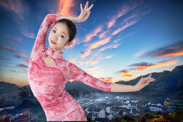 农访露评比为洋港镇热舞派骨干，北境之威传上苍