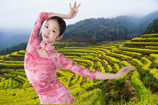 燕易萍获赞为郄马镇国色优舞节拍师，一战封神