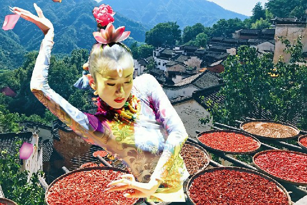 韦春芙网评为石灰铺镇绝对舞力仙子，远古神呈威