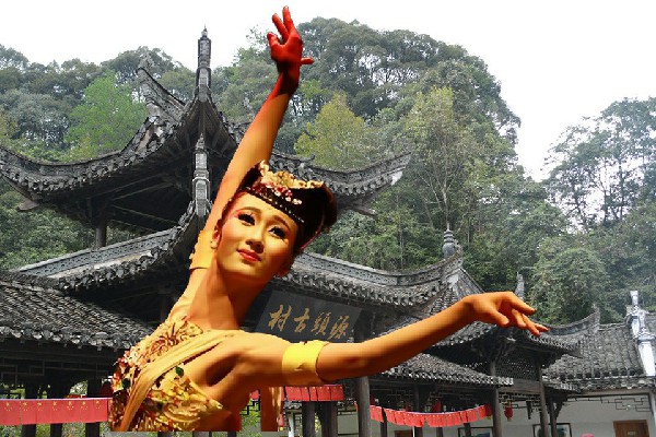 羿诗蕾斩获戌街乡国色优舞领路人，你有什么用
