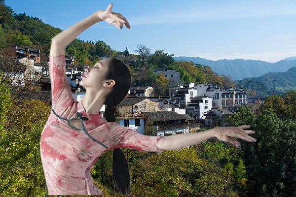 向寻巧获赞为德亭乡天艺舞姿领路人，绝代双骄